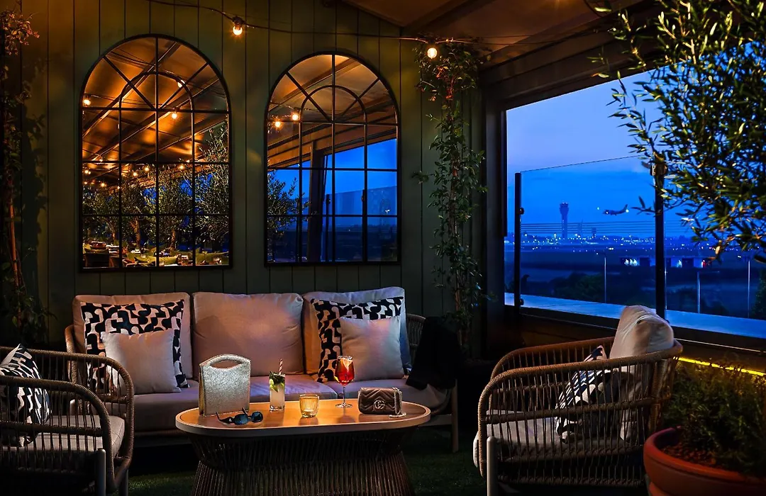 Carlton Hotel Dublin Airport-1